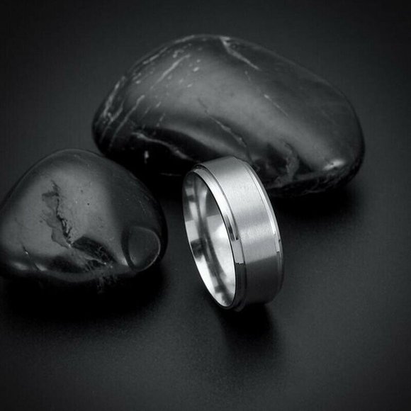 THE CRONOS | TIME-HONORED TITANIUM WEDDING BAND - Picture 4 of 5